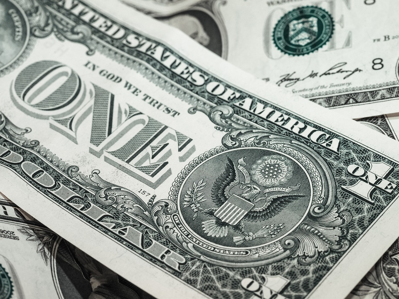 働きたくないけれどお金が必要なときの対策は？