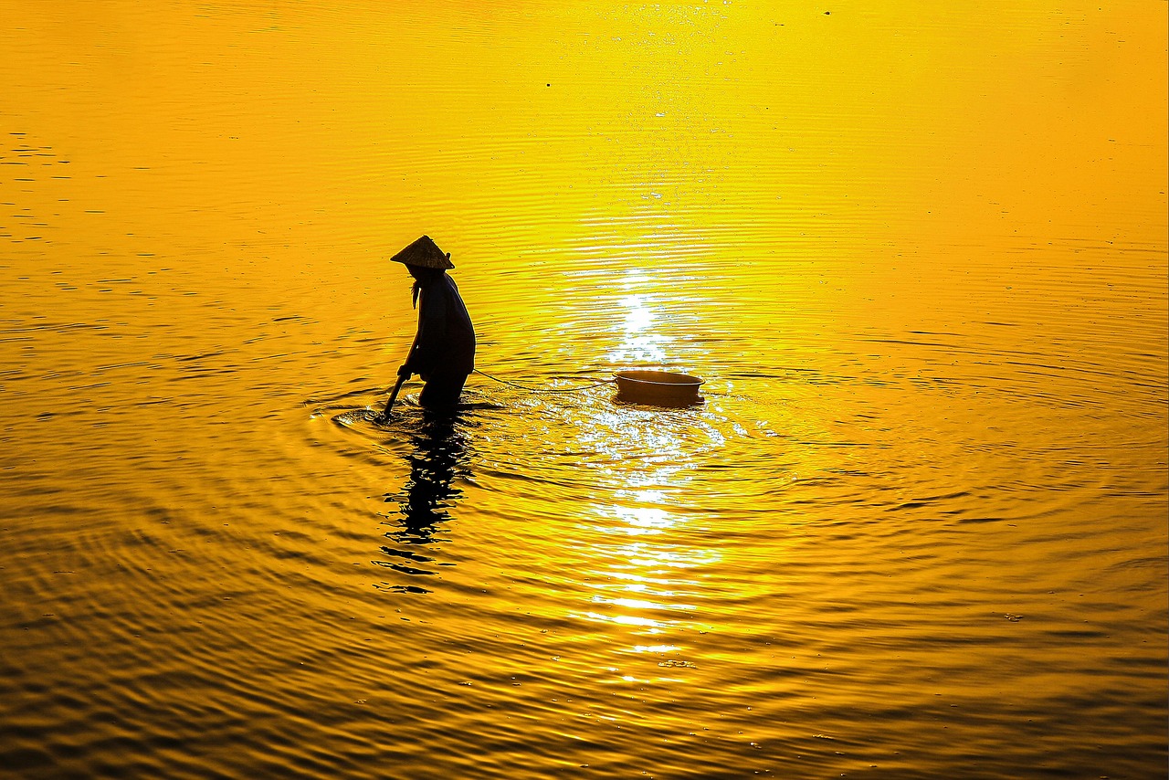 女性の一人暮らしで収入が足りない場合の対処法は？