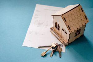 女性の転職における保険の選び方は？