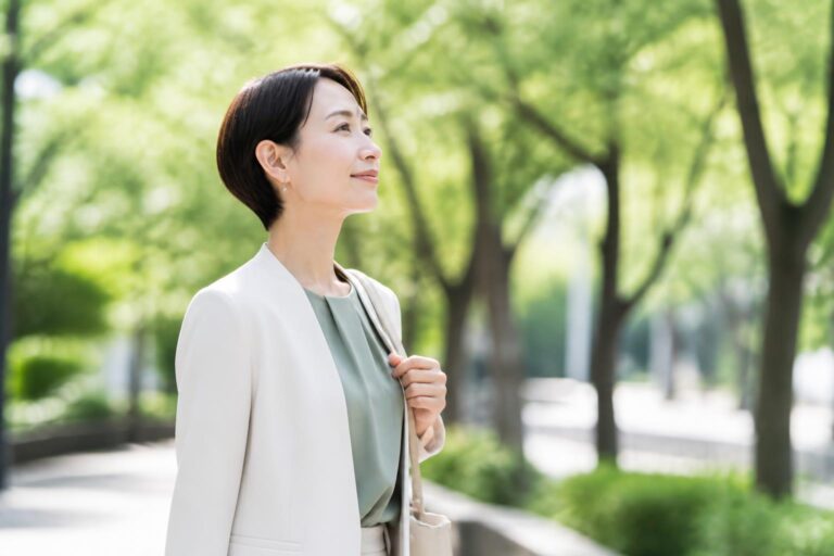 40代女性が転職面接で選ぶべき服装は？